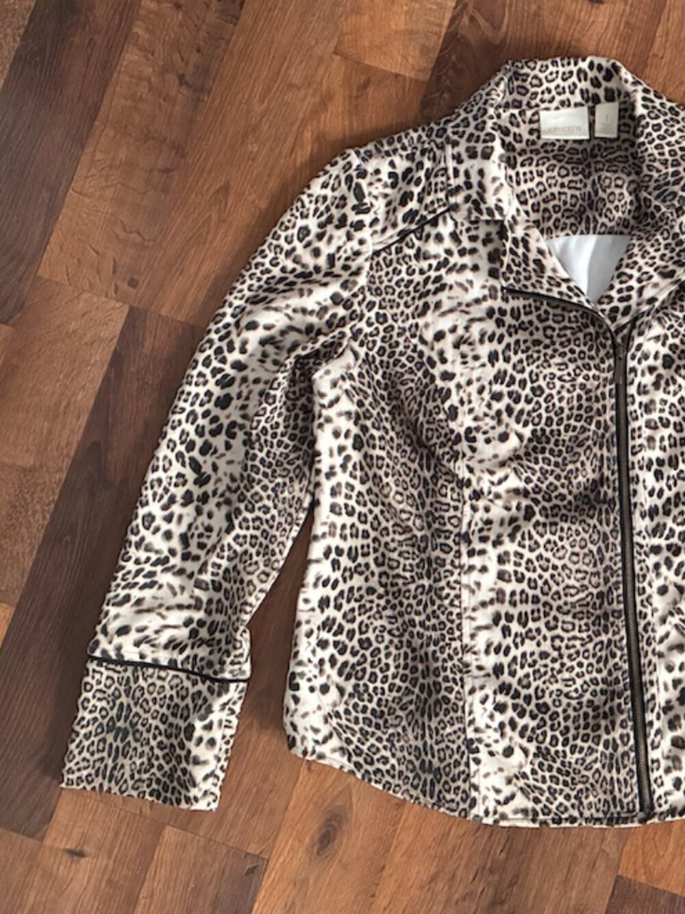 Chico's Animal Jacket - Picture 2 of 13
